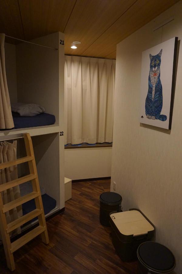 Uno Capsule Okubo Kapslový hotel